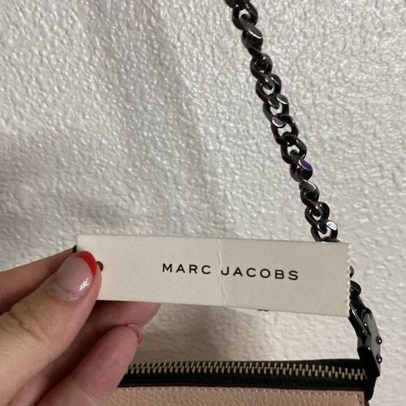NWT-Marc Jacobs-SINGLE LEATHER CROSSBODY-pink pebbled leather-black hardware - Picture 3 of 8